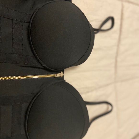 GUESS Little Black Dress Gold Zip Down - Picture 2 of 5